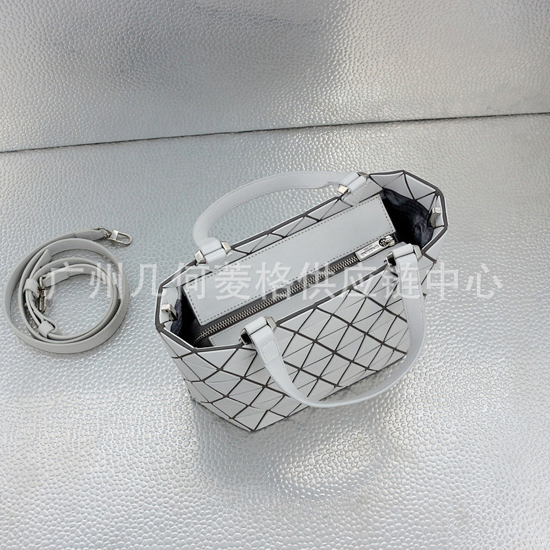 Women's Geometric Diamond Pattern Steamed Crystal Bun Crossbody Bags