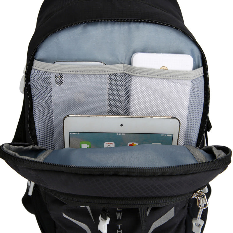 New Attractive Large Capacity Leisure Water-repellent Mountaineering Backpacks