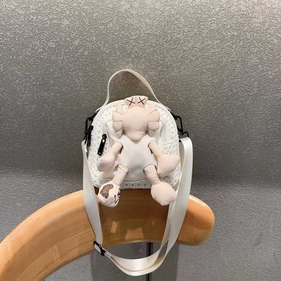 Fashion Pouch Mesh Cute Doll Hand Crossbody Bags