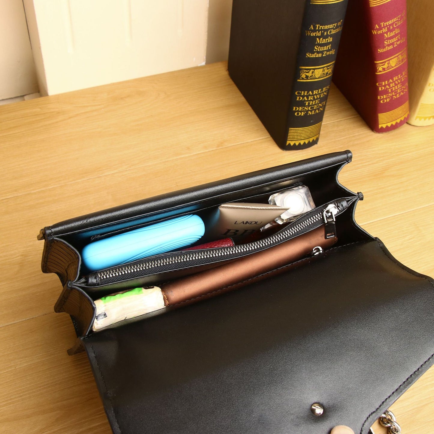 Women's Pattern Skull Dionysian Chain Fashionable Crossbody Bags