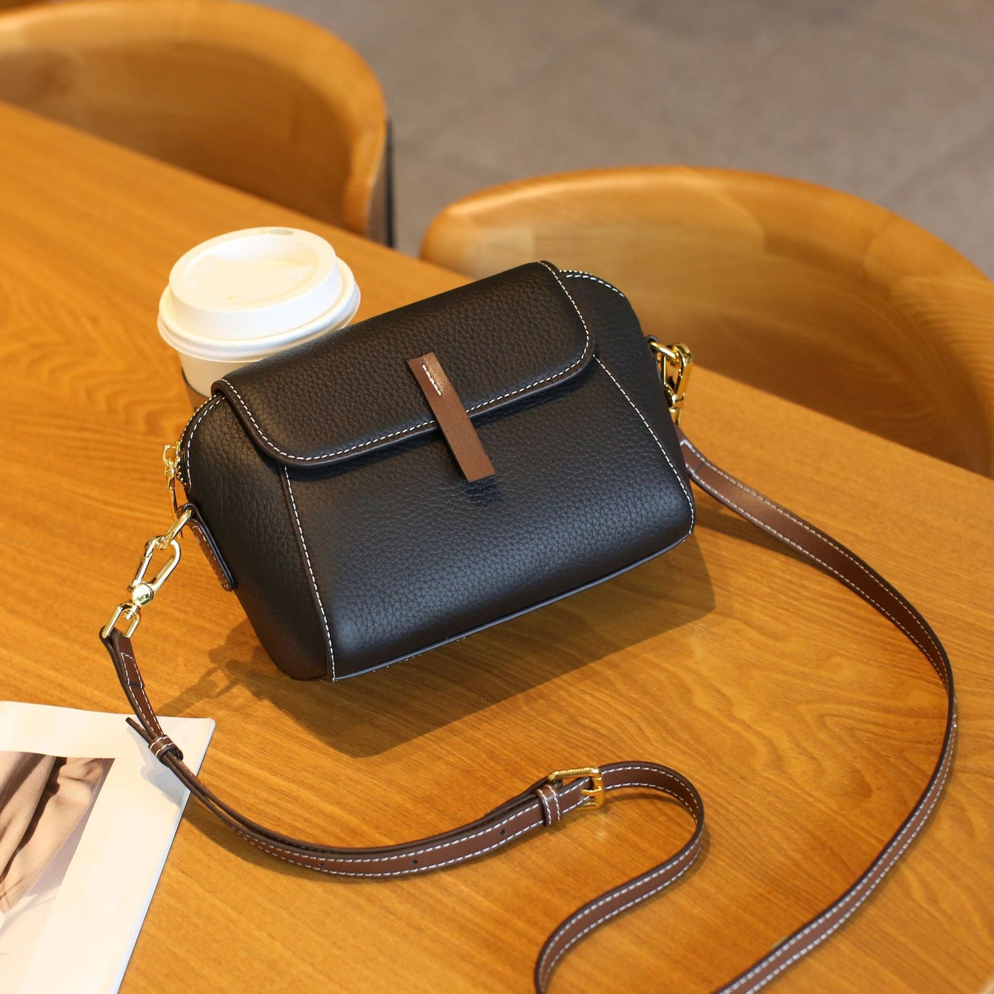 Women's & Men's First Layer Cowhide Single Medium Lady's Men's Bags