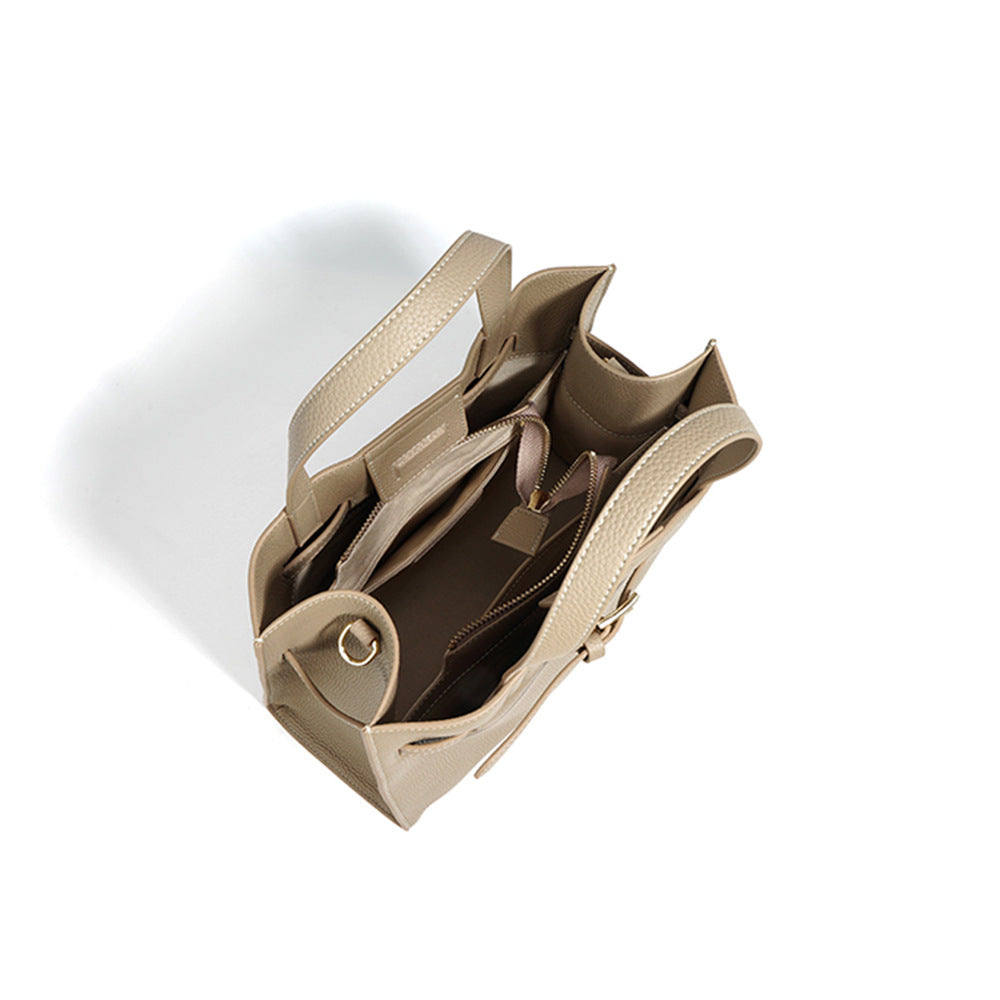 New Women's Large Capacity Fashion Kelly Handbags