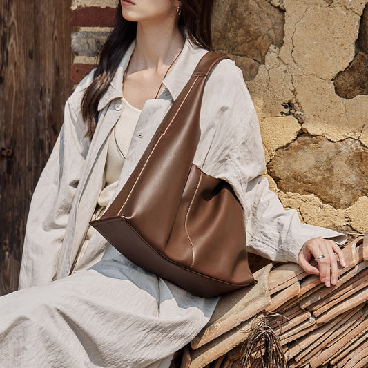 Women's Big Large Capacity Commuter Genuine Leather Shoulder Bags