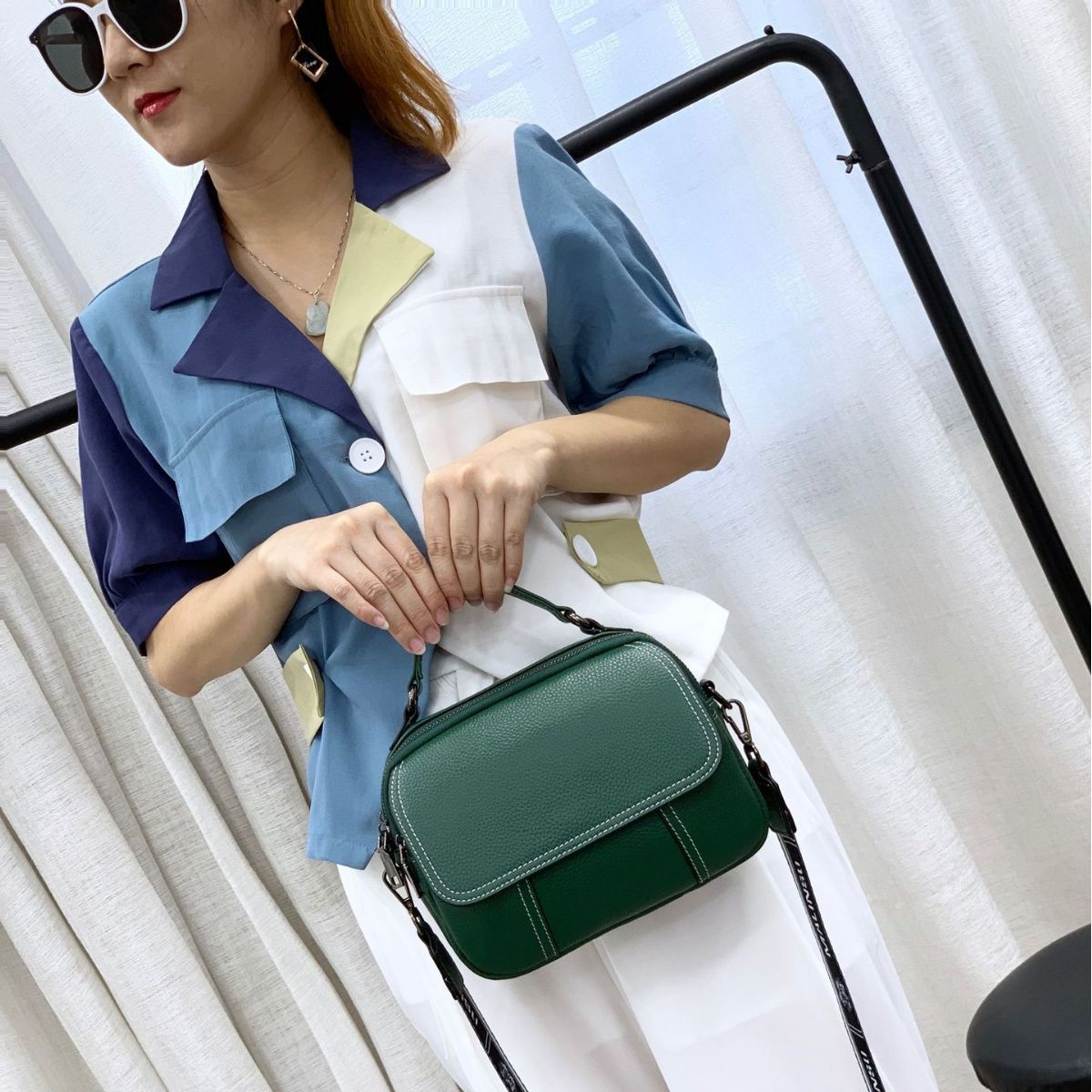 Women's First Layer Cowhide Portable Genuine Leather Bags