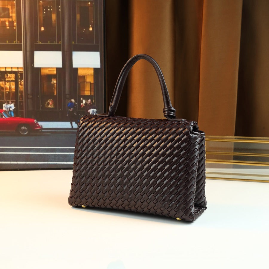 Women's Simple Elegant Commuter Versatile Large Capacity Handbags