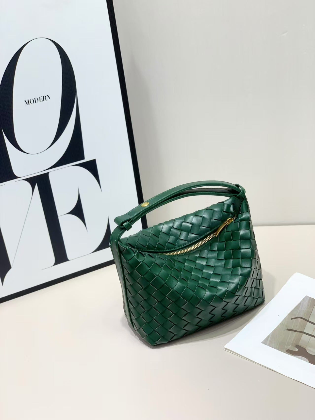 Women's Western Style Fashion Woven Retro Trend Handbags