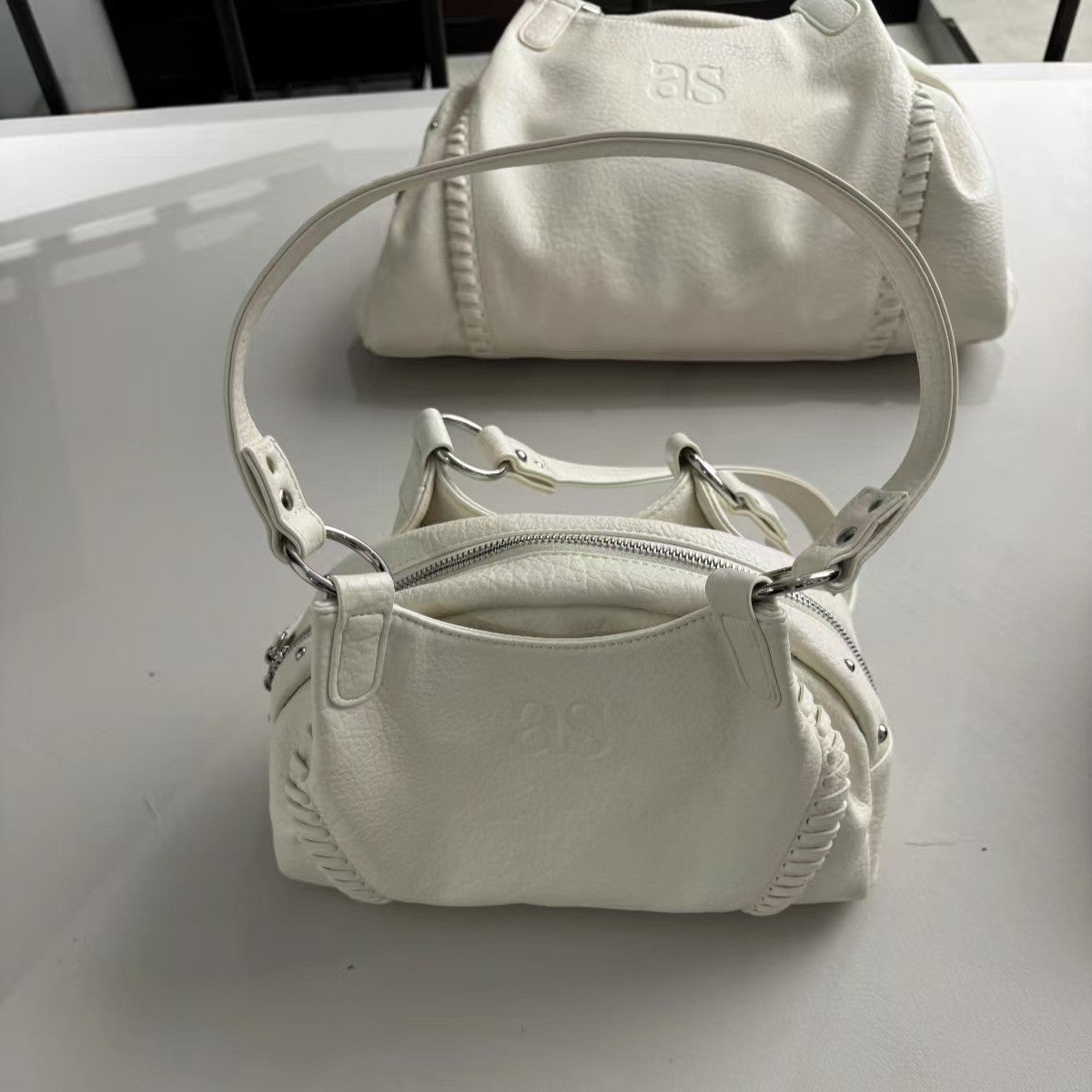 Versatile Women's Hobo Leather Large Capacity Handbags