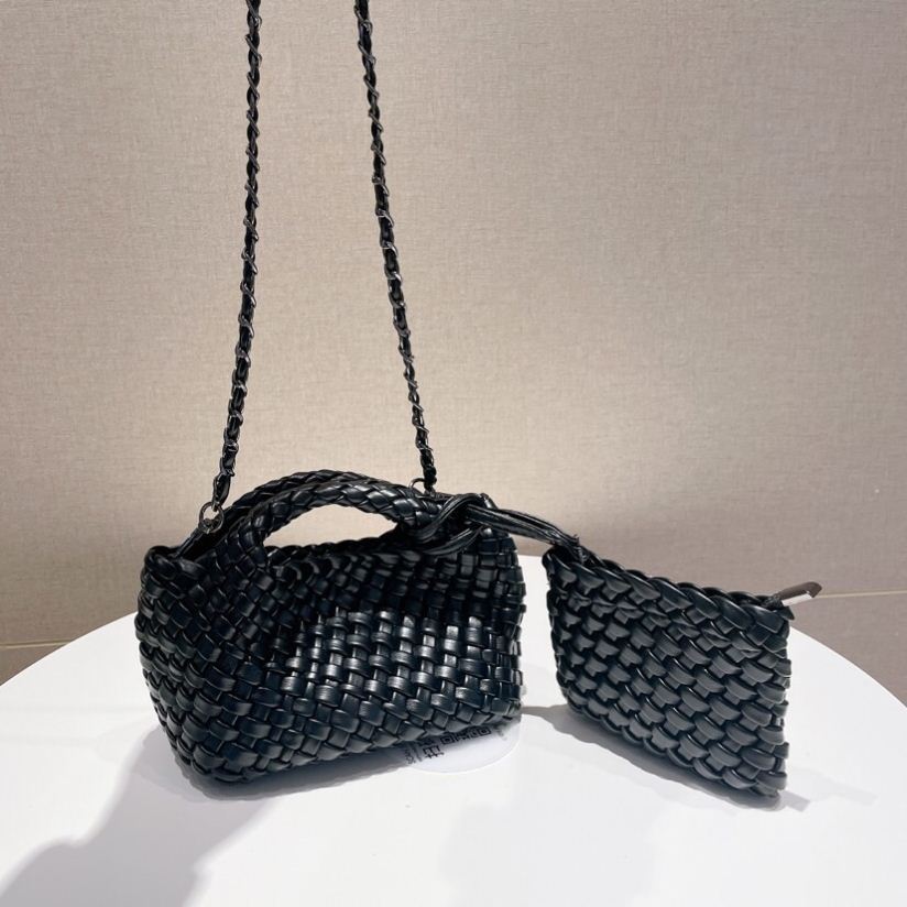 Women's Hand-woven Summer Soft Leather Underarm High-grade Armpit Bags