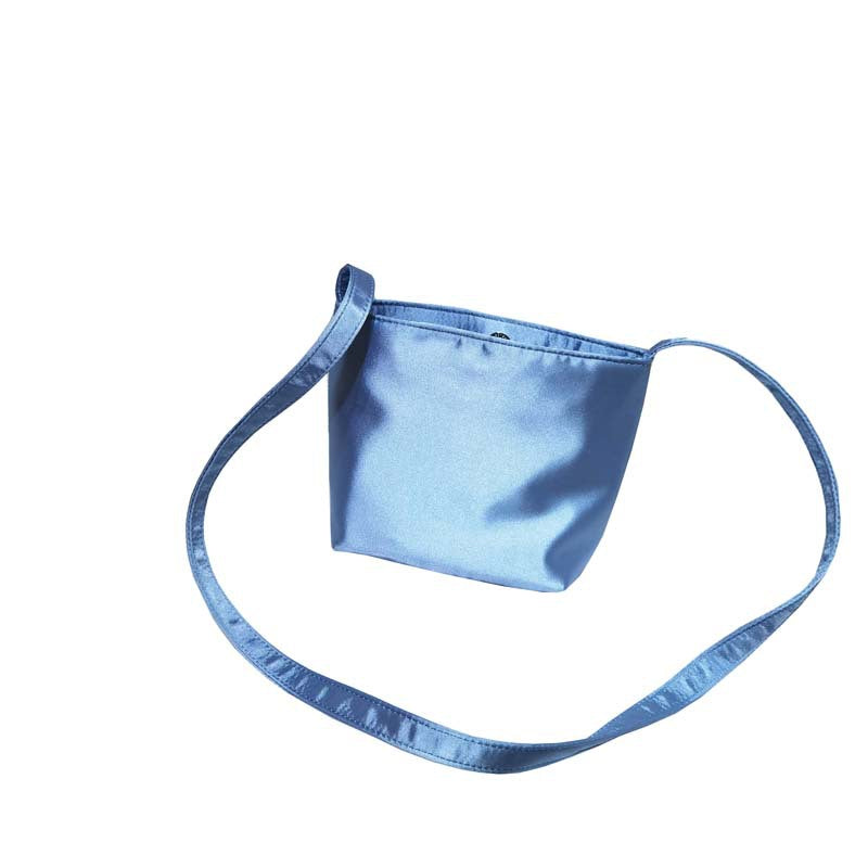 Women's Design Wu Satin Underarm Retro Crossbody Bags
