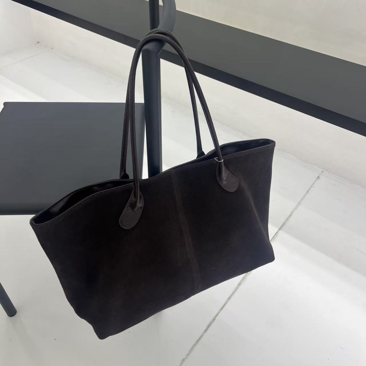 Cowhide Big Fashion Retro Commuter Underarm Tote Bags