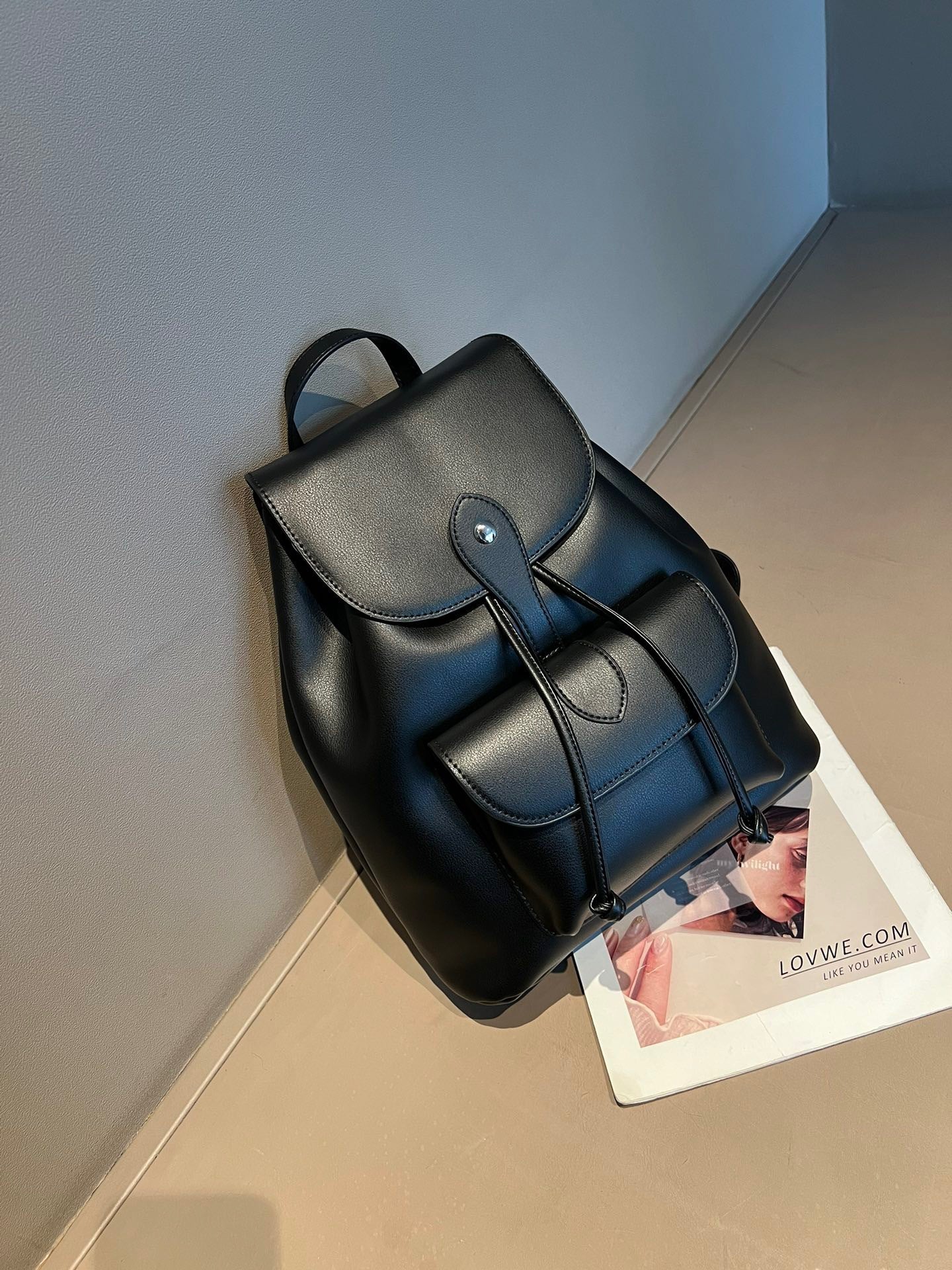 Women's High Sense Leather Simple Commuter Backpacks