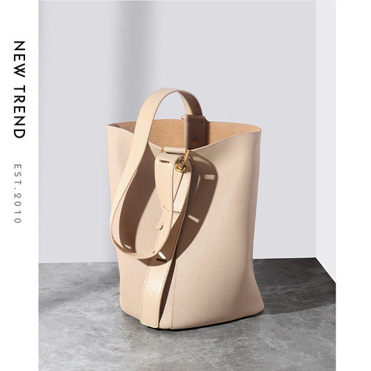 Idle High-grade Large Capacity Genuine Leather Shoulder Bags