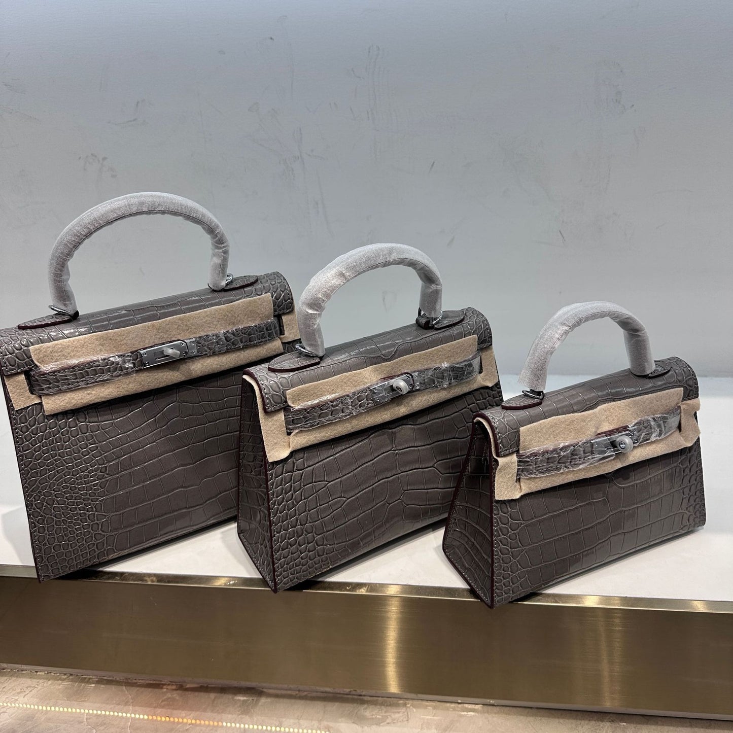 Women's Cowhide Kelly Second Generation Mini Home Handbags