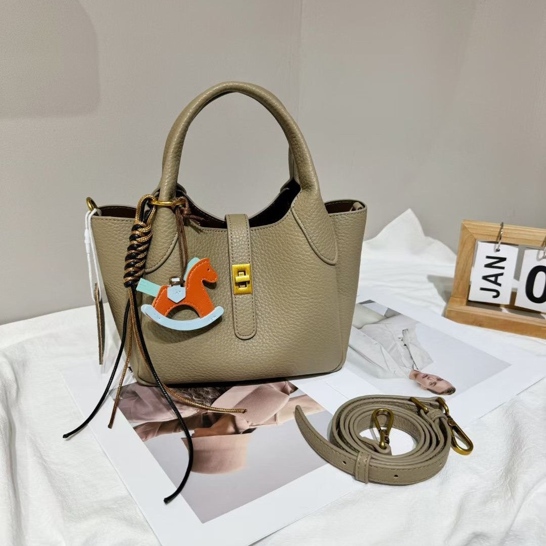 Women's With Pendant Vegetable Basket Hand Holding Crossbody Bags