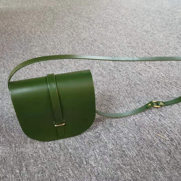 Women's Batch Retro Saddle Genuine Leather Fashion Crossbody Bags