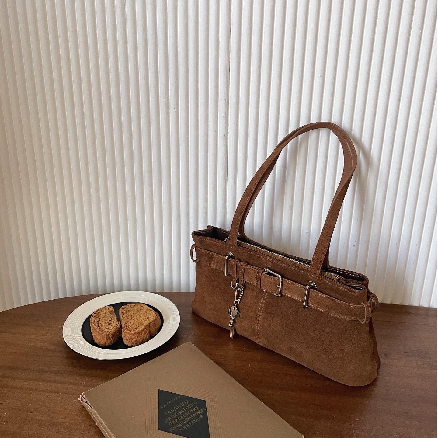 Women's Frosted Cowhide Leather Retro Decorative Underarm Design Bags