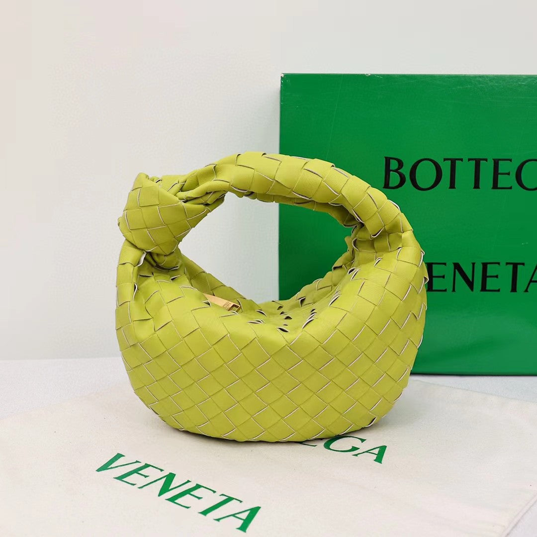 Croissant Knotted Clutch Light Use Large Handbags
