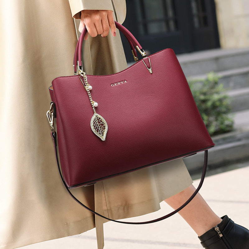 Women's Fashionable Simple Mother Large Capacity Soft Handbags