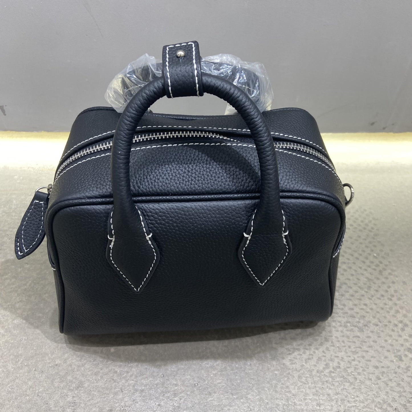 Advanced Version Niche First Layer Cowhide Portable Mini Bags