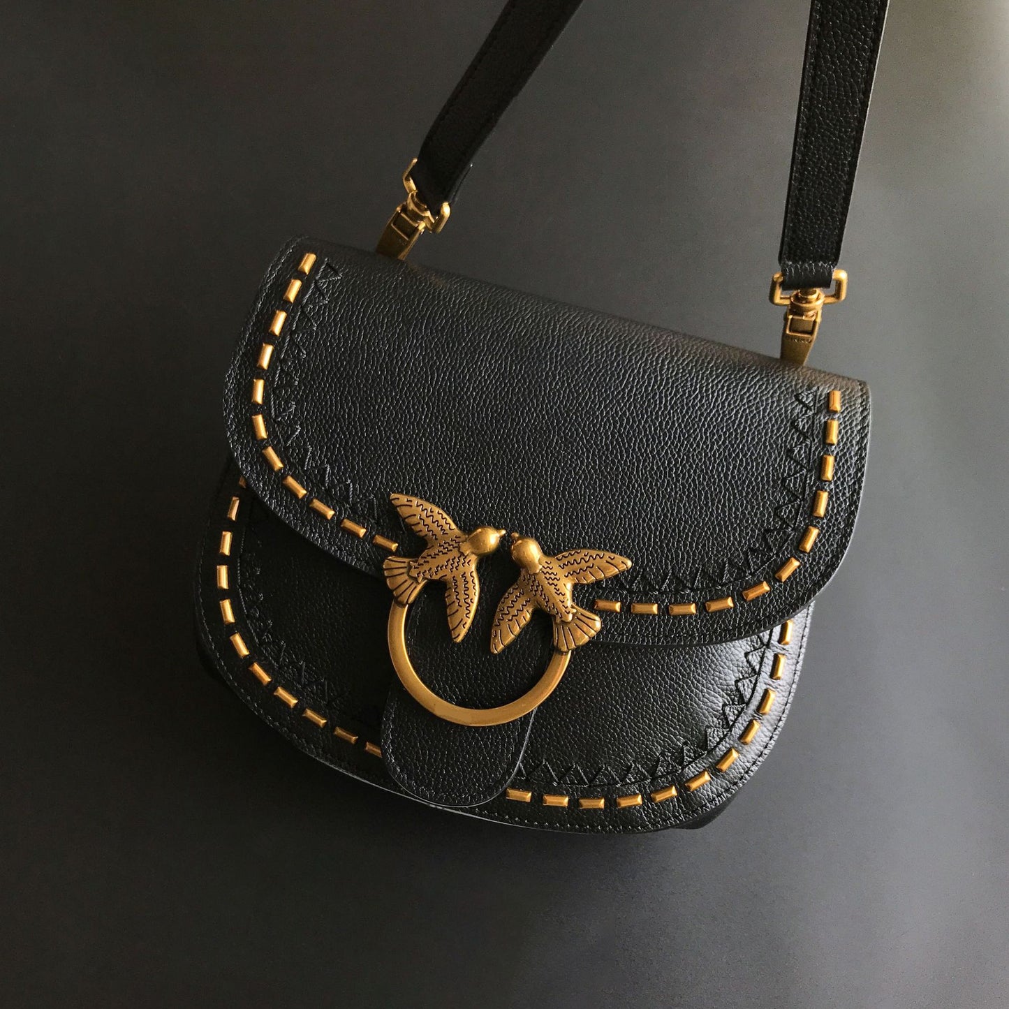 Women's First Layer Cowhide Rivet Saddle Swallow Bags