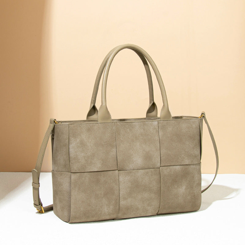 Beautiful Glamorous Hand-woven Large Capacity Portable Bags