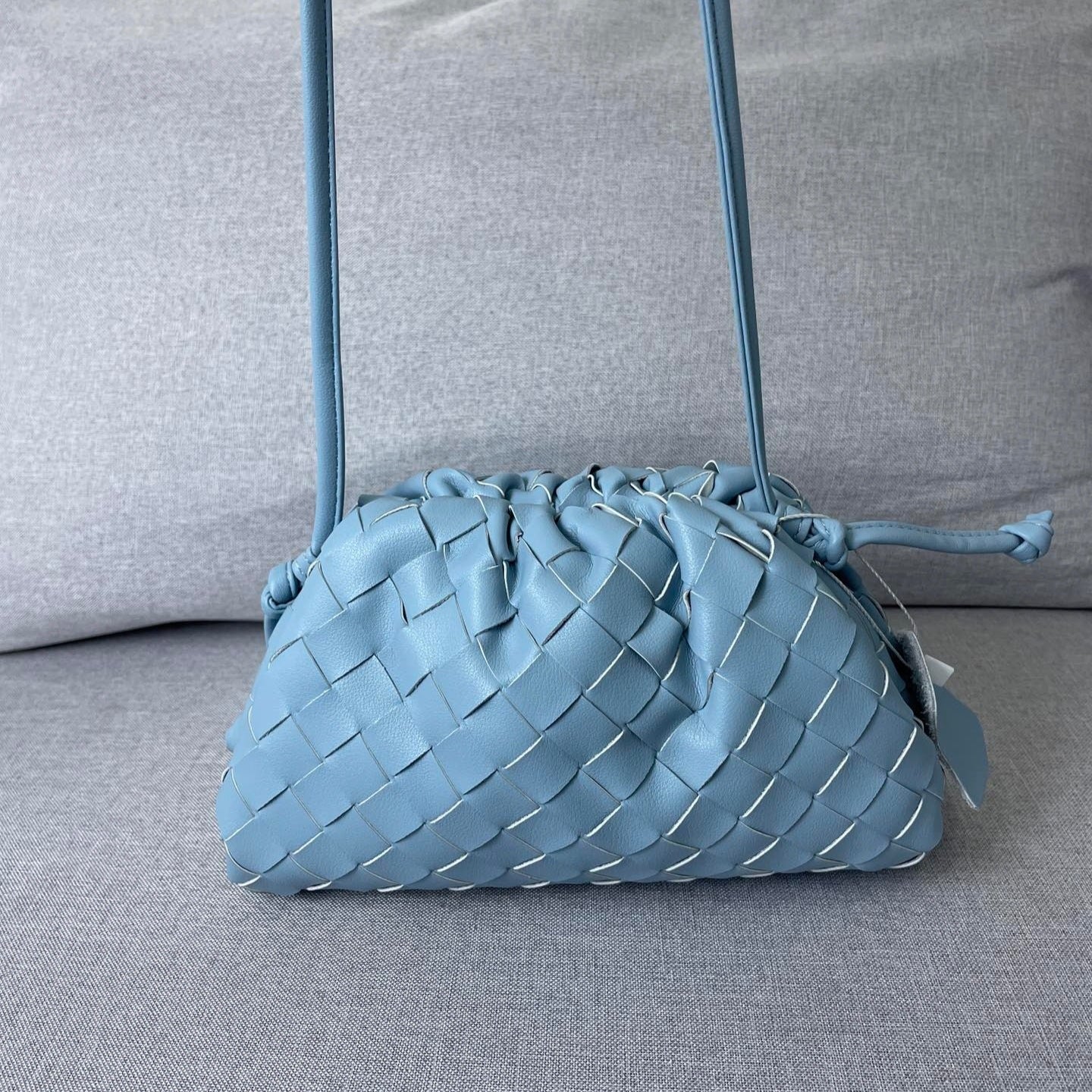 Women's Pleated Wind Woven Cloud Genuine Leather Magnetic Crossbody Bags