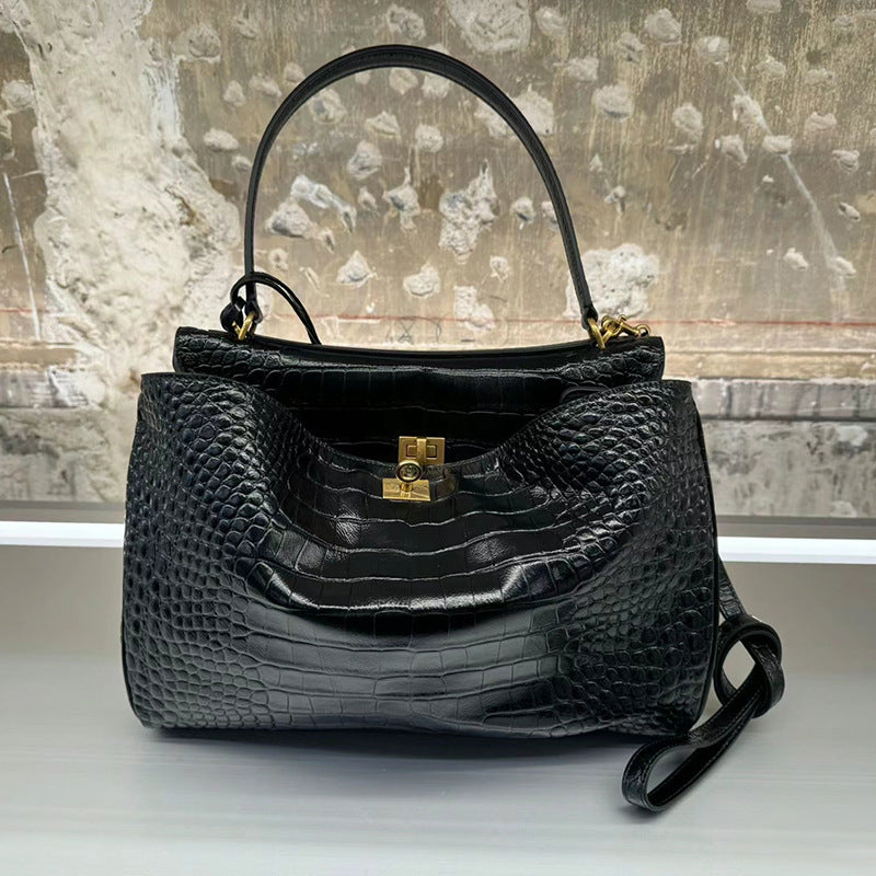 Genuine Leather High-grade Idle Style Twist Shoulder Bags