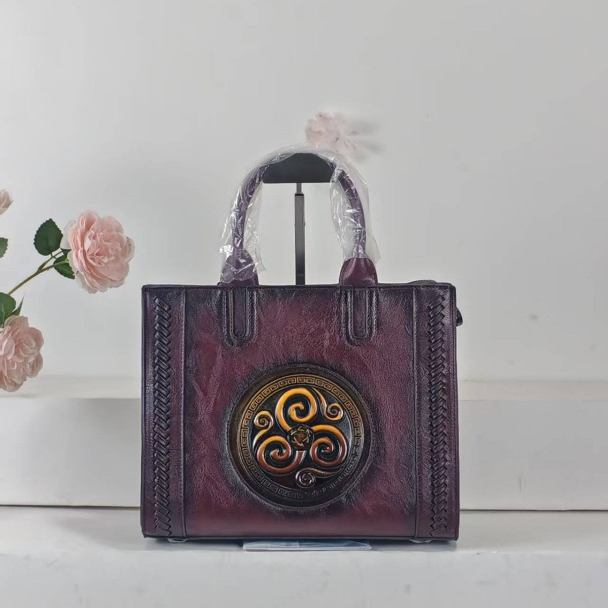 Fashionable Retro Ethnic Style Painted Handmade Handbags