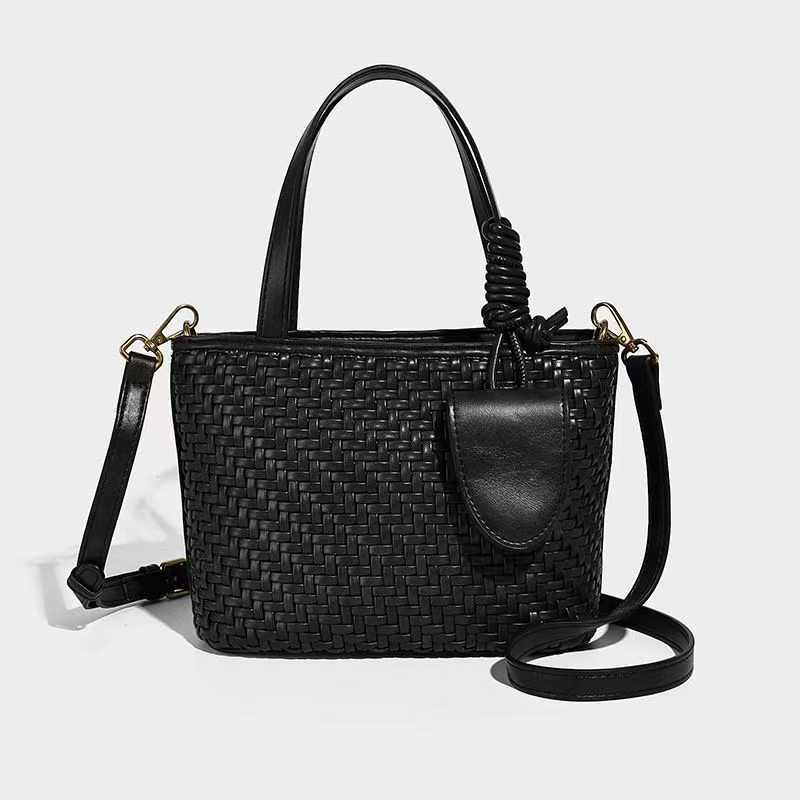 Unique Stylish Popular Design Hand-woven Fashion Handbags