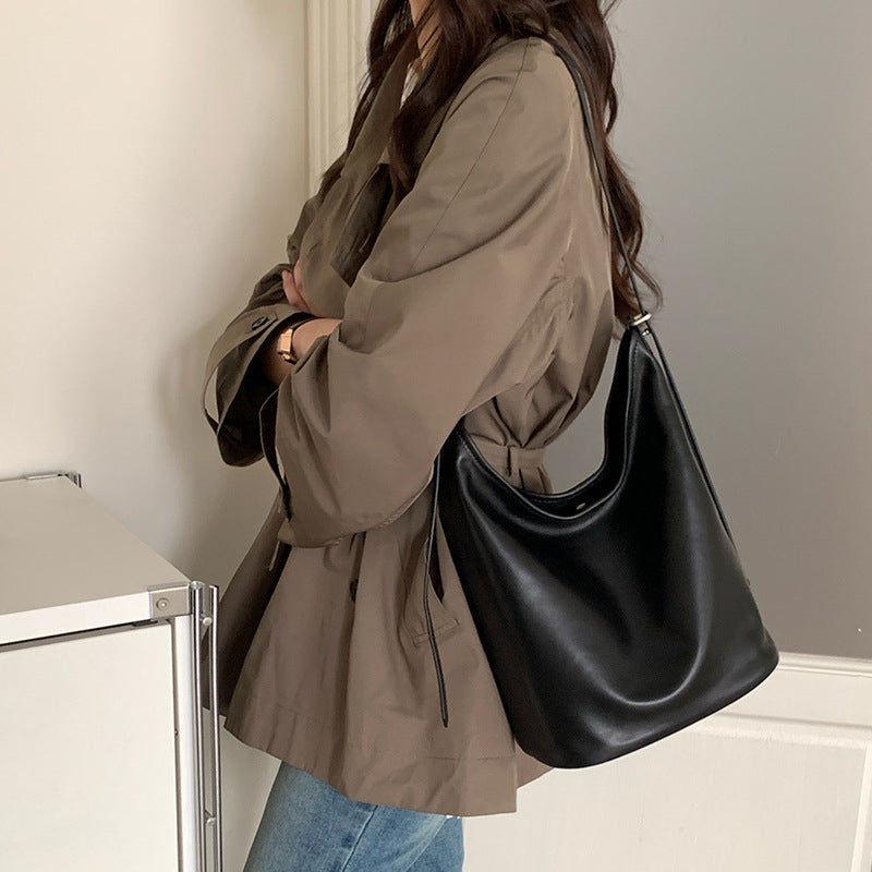 Women's Genuine Leather Commuter Female Comfortable Retro Shoulder Bags