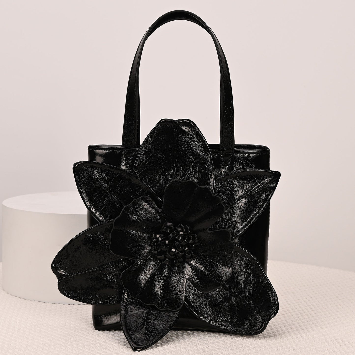 Women's Flower Decorative High-grade Petal Hand Handbags