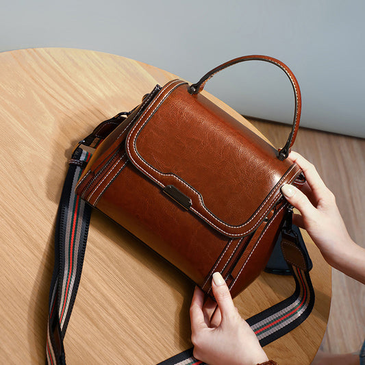 Women's Creative Fashionable Genuine Leather For Crossbody Bags