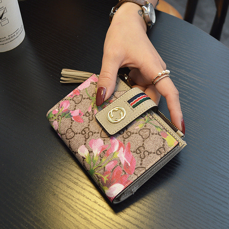 Women's Short Simple Folding Large Capacity Tassel Ladies Wallets