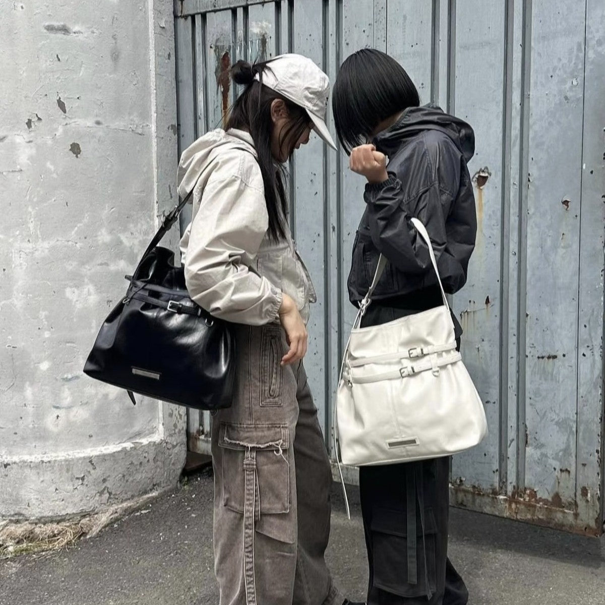 Women's Korean Style Solid Color Metal Letters Handbags