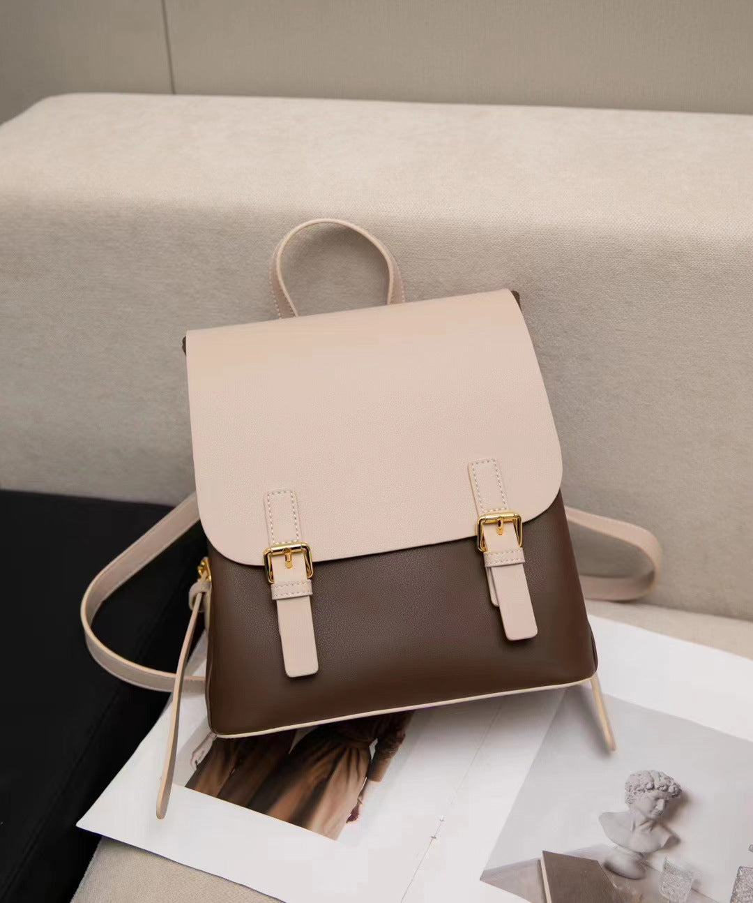 Women's Large Capacity Leather Contrast Color Backpacks