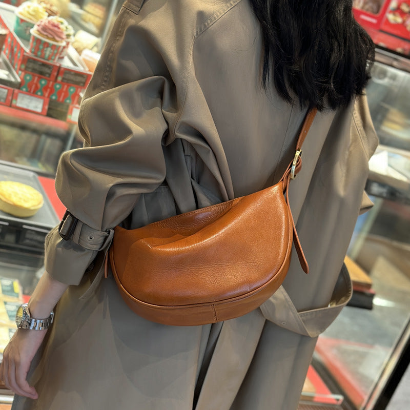 Women's Leather Fashion Underarm Dumpling Retro Commuter Armpit Bags
