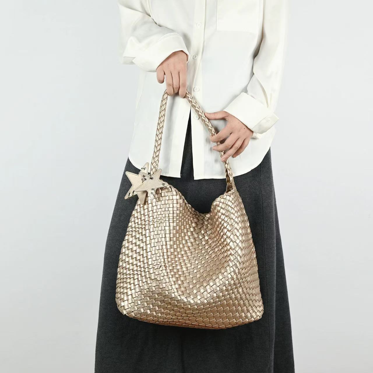 Design Hand-woven Large Capacity Totes Style Bags
