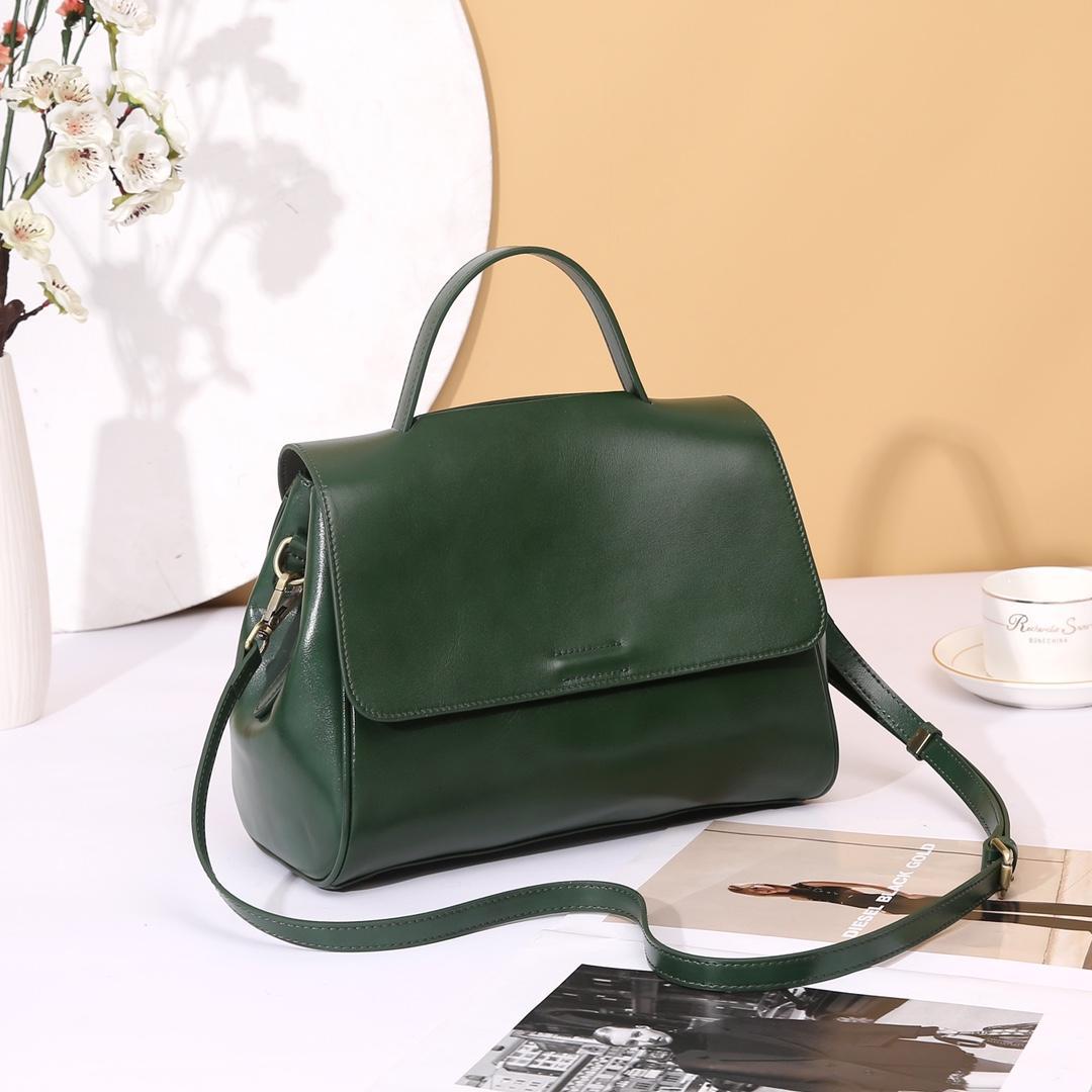 Women's Versatile Portable Retro Commuter Soft Shoulder Bags