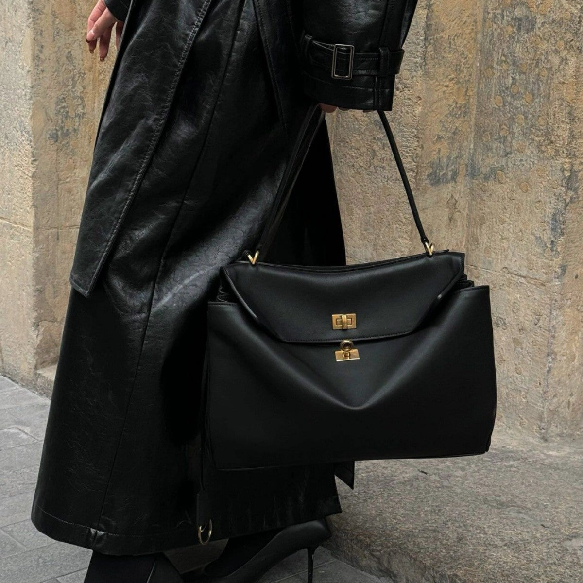 Women's High Version Smooth Cowhide Portable Underarm Lock