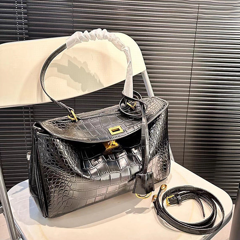 Women's Style Vintage Black Gold Large Capacity Handbags