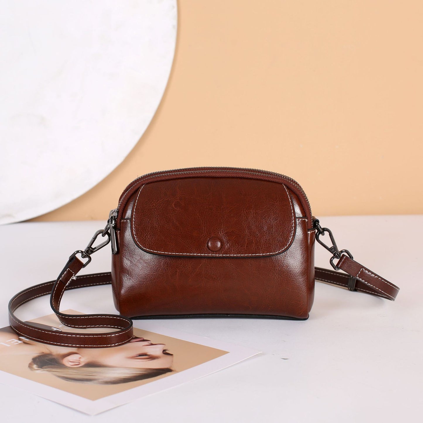 Women's Oil Wax Cowhide Single Lady's Practical Simple Shoulder Bags