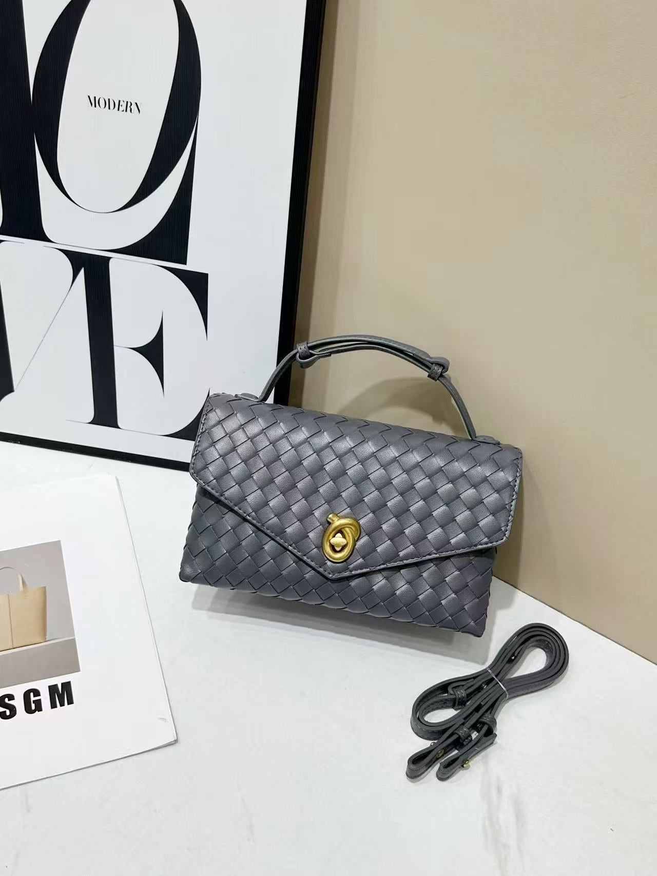 Stylish Women's Weave Sandwich Fashion Trend Small Square Bags