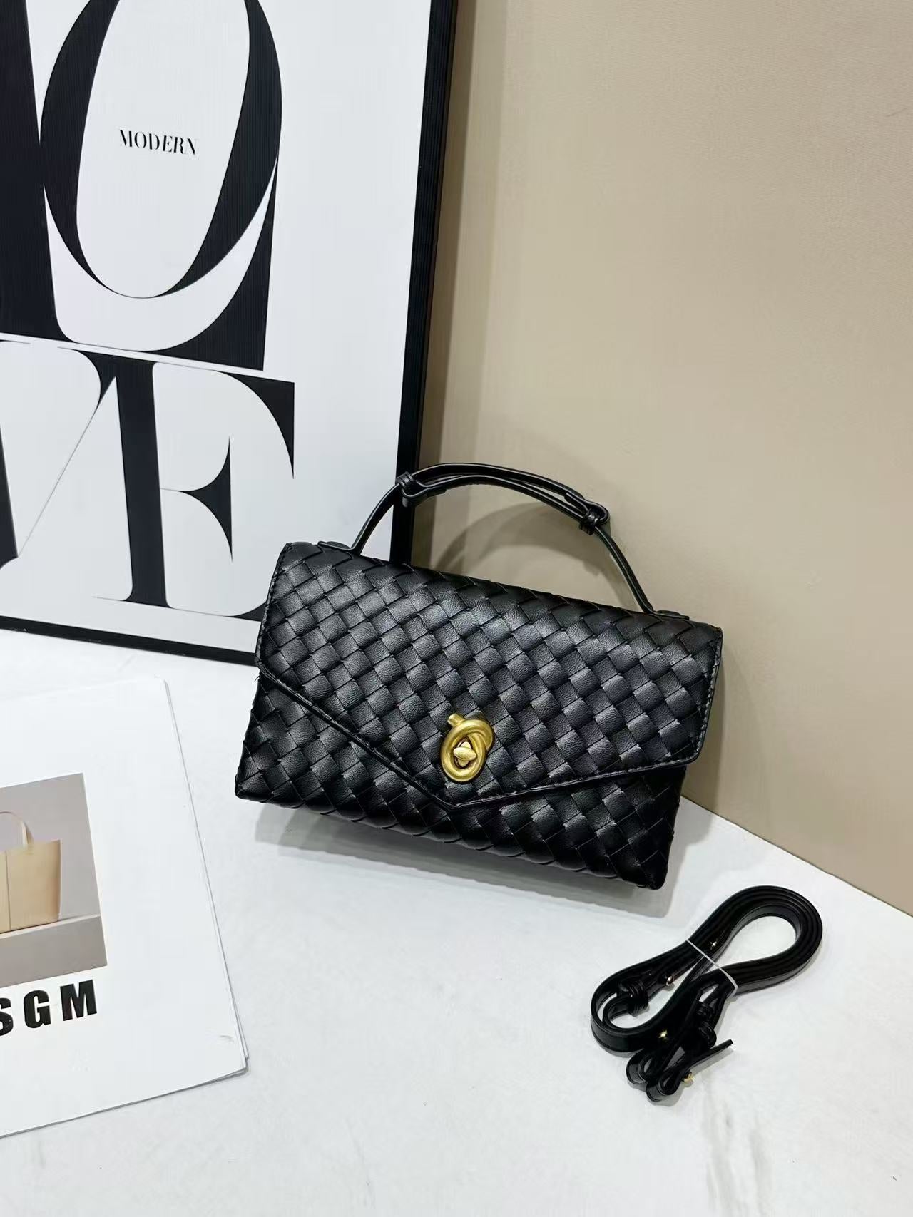 Stylish Women's Weave Sandwich Fashion Trend Small Square Bags