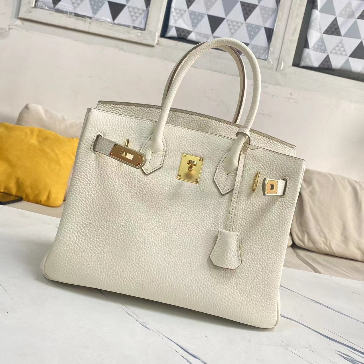 Women's Litchi Grain Cowhide First Layer Kelly Handbags