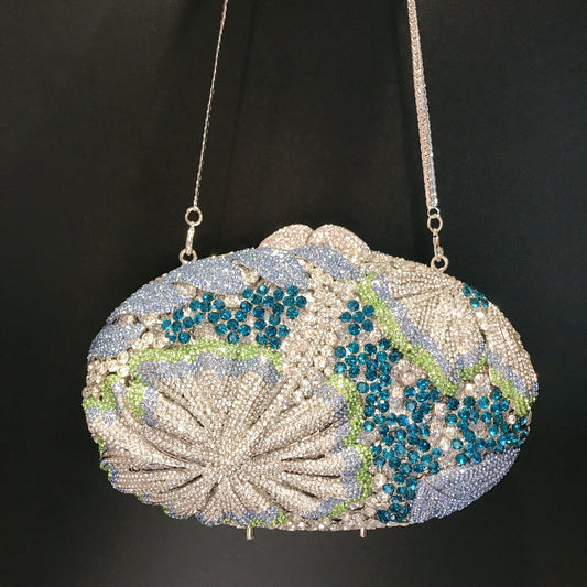 Women's Strictly Selected Hollow Flower Dinner Hand-held Evening Bags