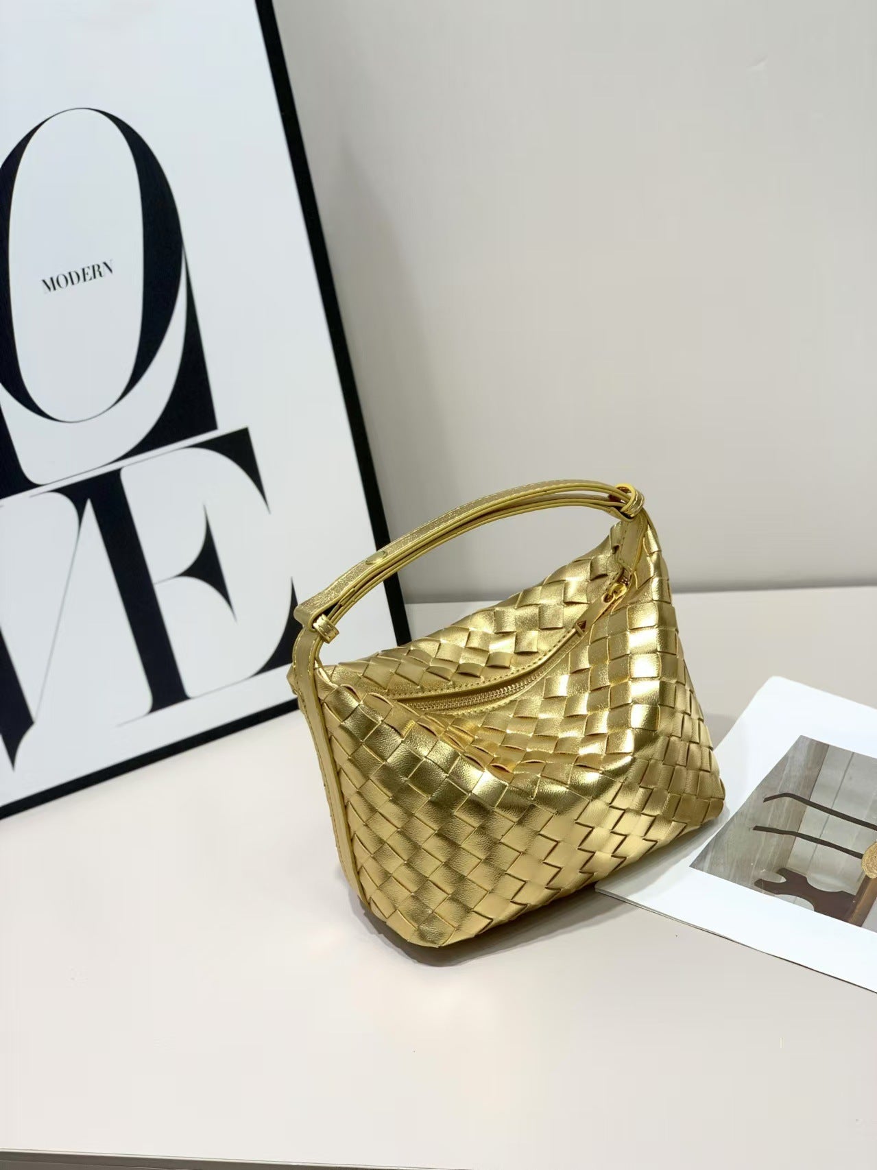 Women's Western Style Fashion Woven Retro Trend Handbags