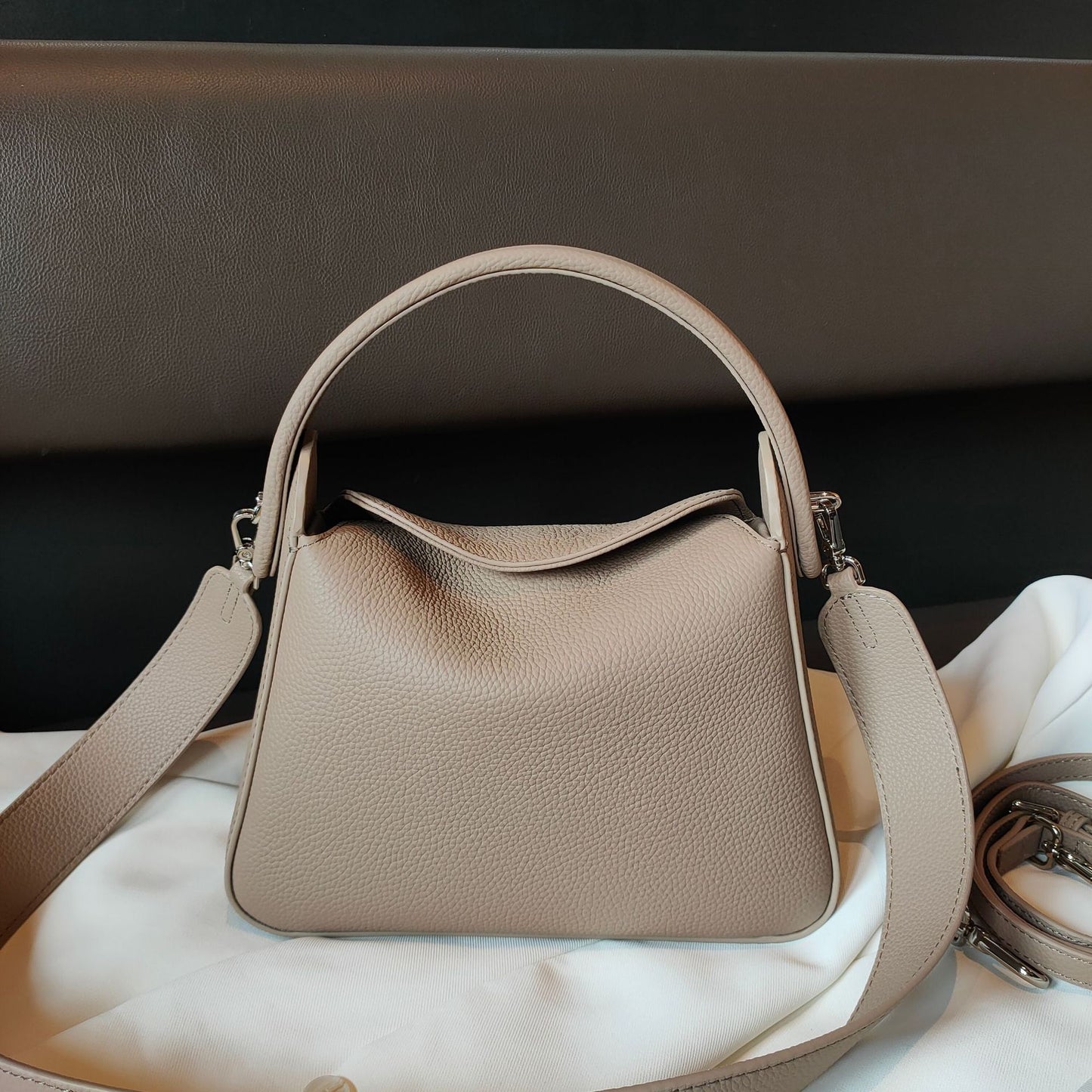 Women's Cigarette Design First Layer Cowhide Soft Handbags