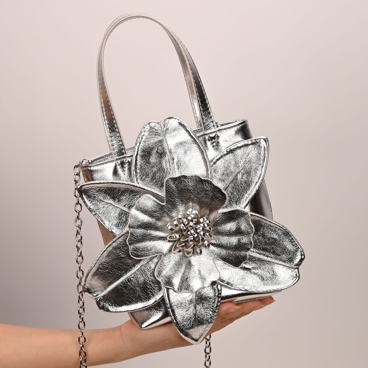 Women's Flower Decorative High-grade Petal Hand Handbags