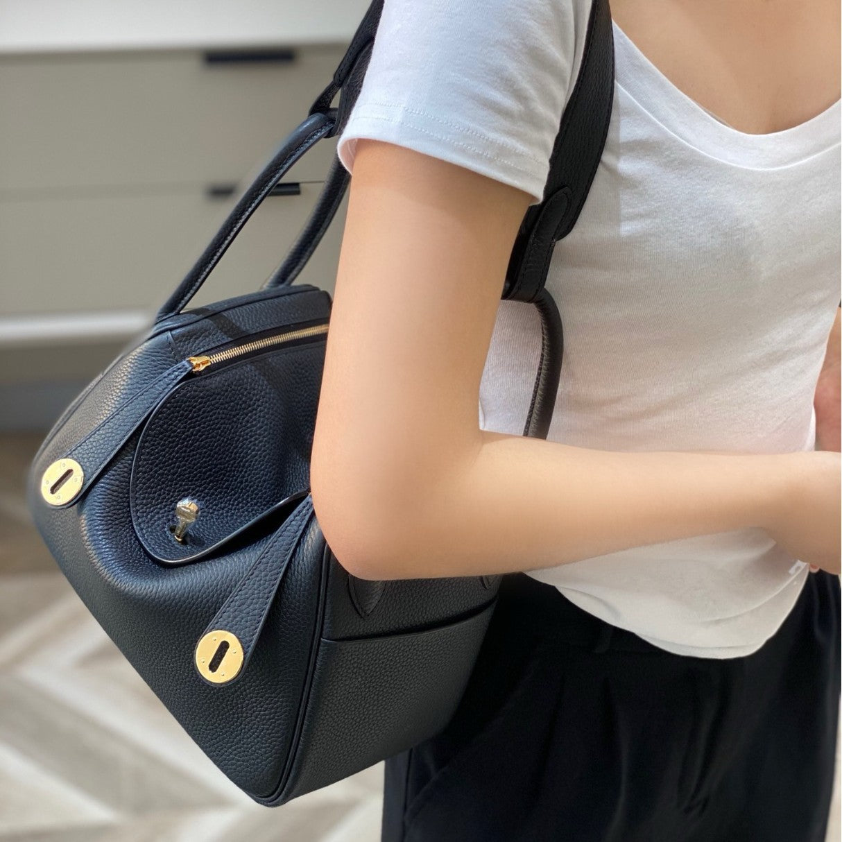 Women's First Layer Cowhide Lindy Large Capacity Bags