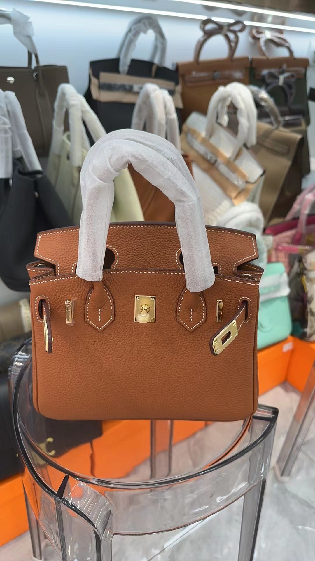 Women's First Layer Cowhide High-grade Large Capacity Handbags